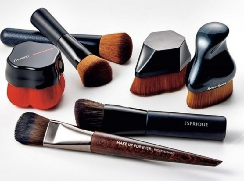 foundation-brush-that-can-make-skin-like-bare-skin-the-first-place-was-matsukiyo-pb-1650851047-1.png