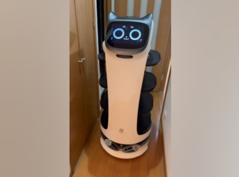 japanese-family-restaurant-regular-robot-makes-an-appearance-in-private-homes-1723764614-1.png