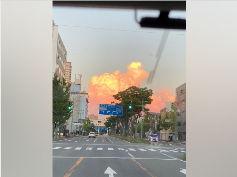 explosion-cloud-appears-in-japans-summer-sky-becomes-topic-in-akita-1724197857-1.png