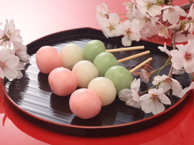 can-you-answer-why-tricolor-dumplings-are-pink-white-and-green-the-surprising-history-and-trivia-of-japanese-sweets-you-should-remember-1748240748.jpg