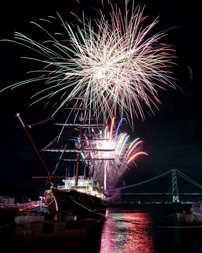 there-are-also-fireworks-to-decorate-the-akashi-strait-awaji-island-tacoste-4th-awaji-island-iwaya-summer-festival-1754525935.jpg