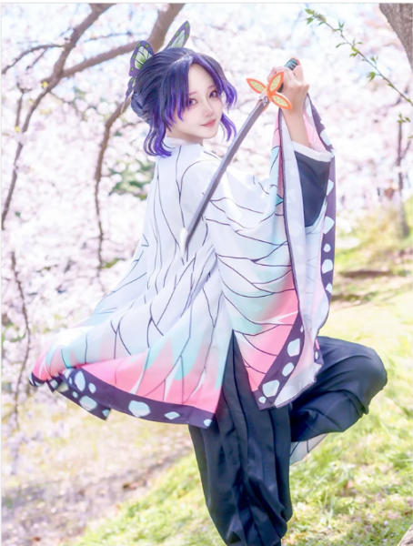 japanese-cosplay-culture---cherry-blossoms-dancing-around-shino-butterfly-1756165656-1.png