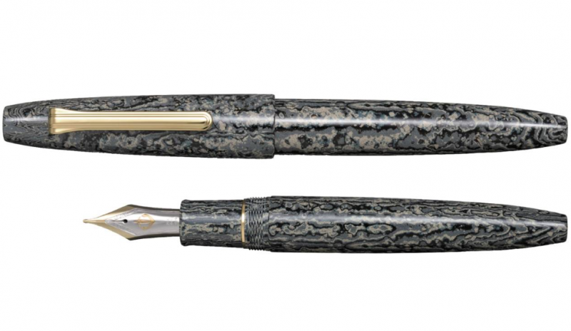 japanese-beauty-resides-in-the-nib-sailor-pens-snow-scene-recreates-kawase-hasuis-masterpiece-1761006608-1.png
