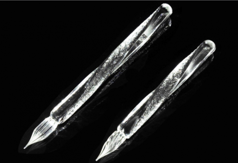 the-fusion-of-tradition-and-delicacythe-edo-kiriko-glass-pen-showcases-the-ultimate-in-japanese-craftsmanship-1763596475-1.png