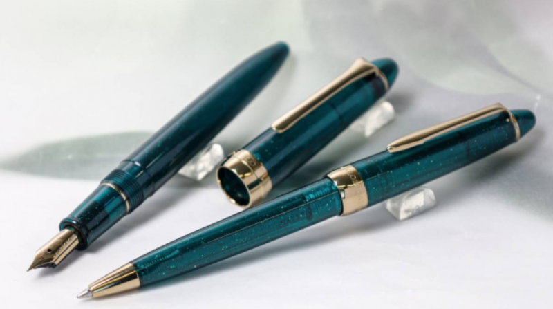 sailor-pens-shikiori-series-depicting-japans-natural-beauty-welcomes-a-new-addition-kusagashi-1766446987-1.png